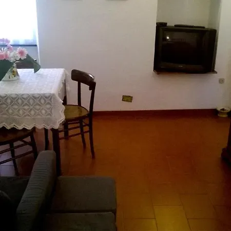 Indipendente Vicino Alla Stazione Apartment Levanto